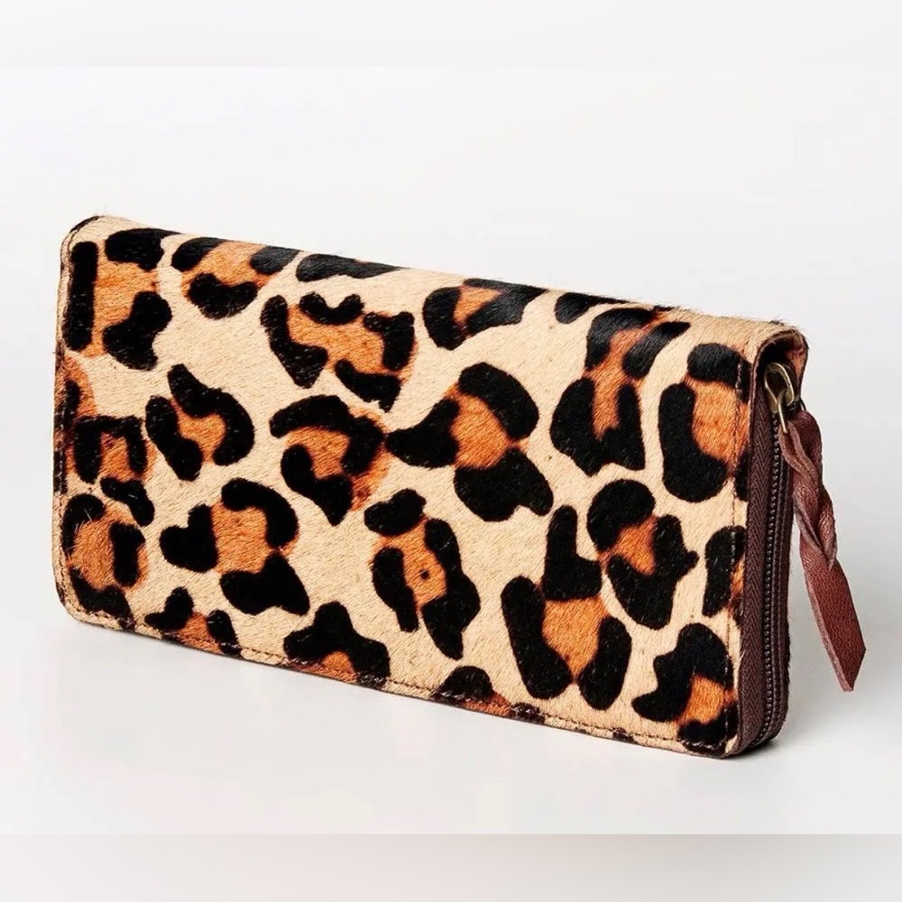 American Darling Leopard Print Zip Wallet - Brown & Black